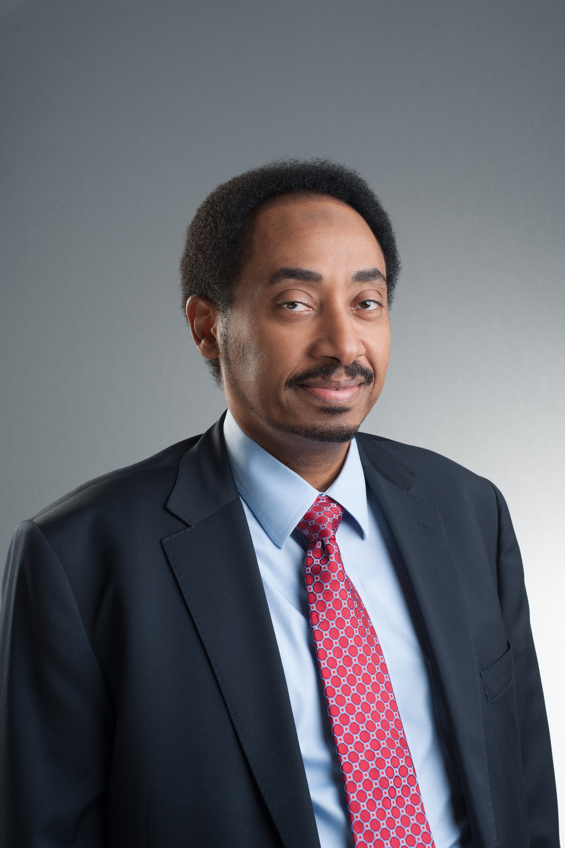 Dr.%20Mamoun%20Elawad%20-%20Sidra.jpg