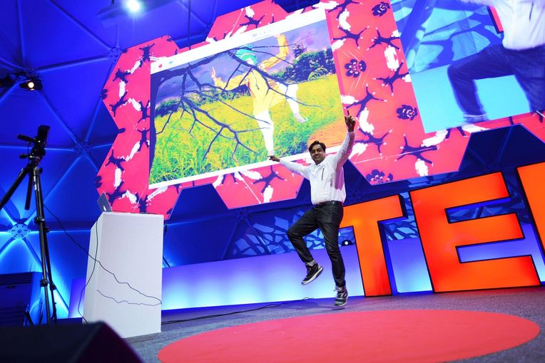 MuqeemKhan_at_TedDoha.jpg