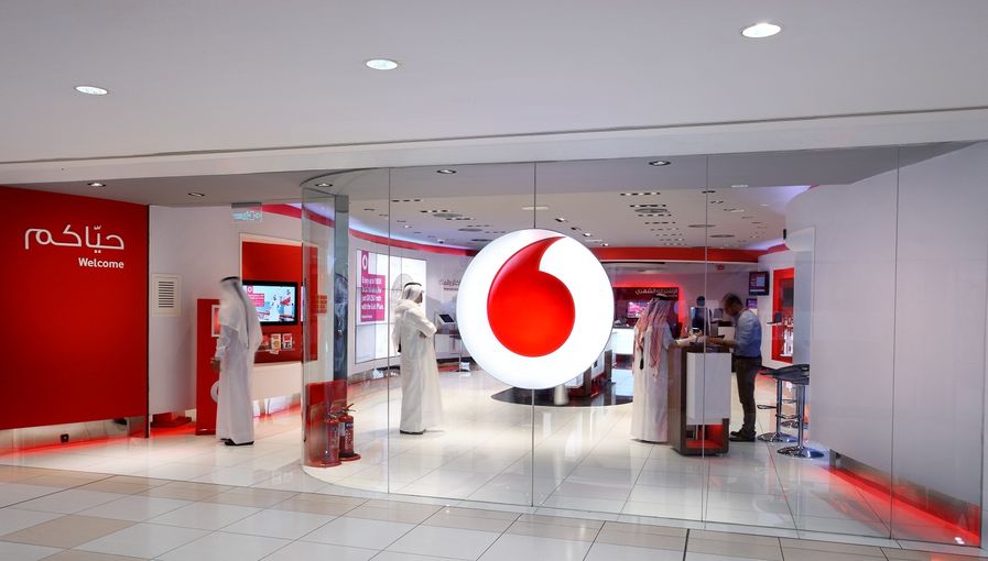 Vodafone Store at Landmark Mall.jpg